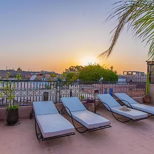 riad-dar-nakhla.marrakeshhotelsmorocco.com/