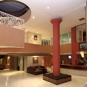 Hotel Golden Tulip Tghat, Fès